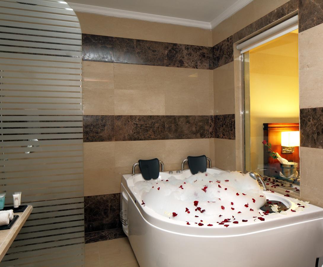 Grand Plaza Hotel - Dhabab Riad Exterior foto