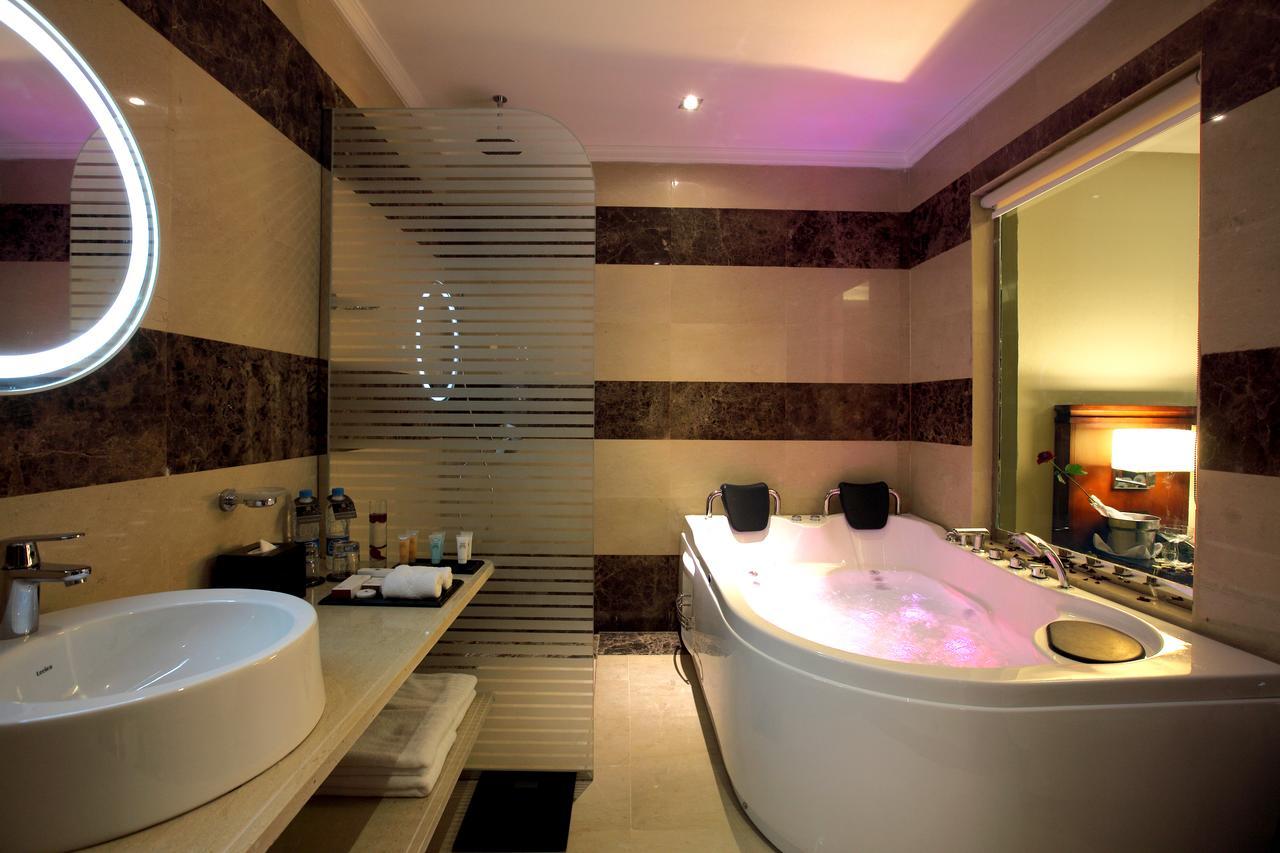 Grand Plaza Hotel - Dhabab Riad Exterior foto